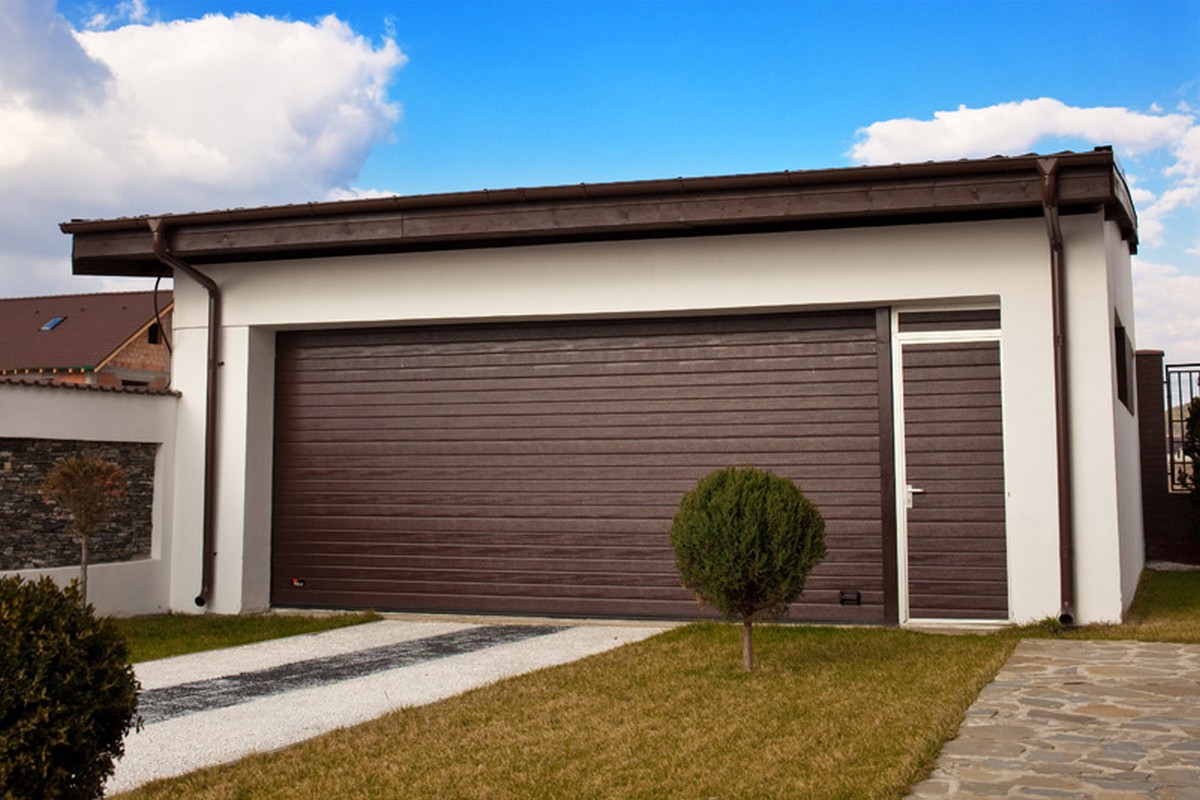 Usi de garaj sectionale rezidentiale Termopane Lugoj