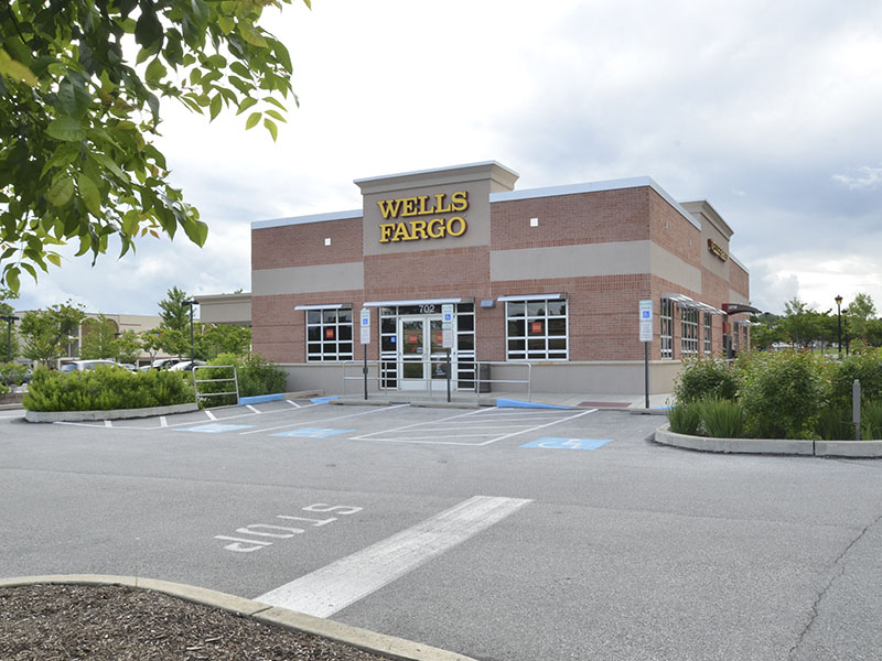 Devon Square Shopping Center Wayne PA Retail Space