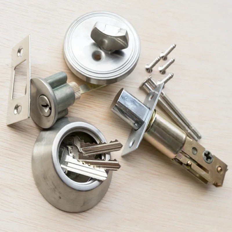 How To Remove A Deadbolt Lock » 7 Easy Steps