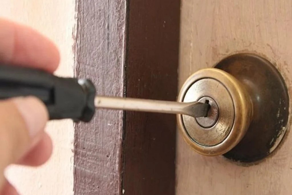 How To Open A Locked Door With A Screwdriver » In 5 Easy Steps