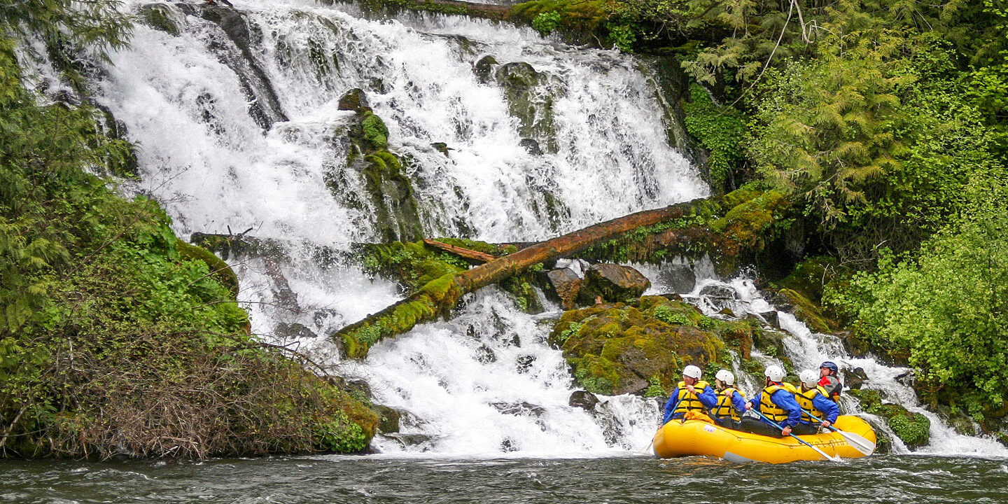 Spring Whitewater Rafting in the Columbia River Which River