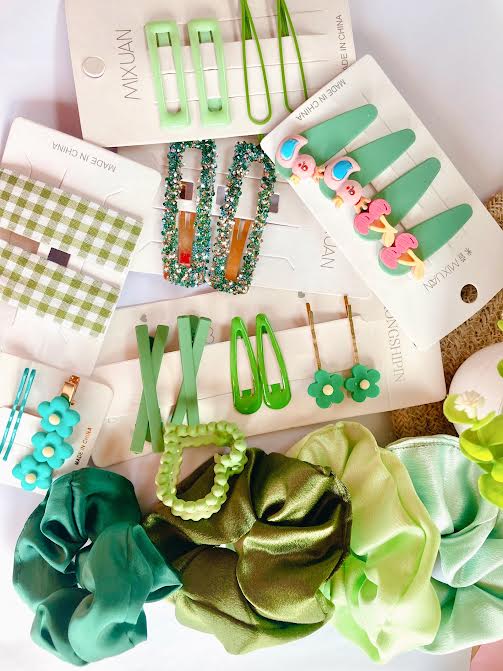 green hair accessory hamper Wezzmal