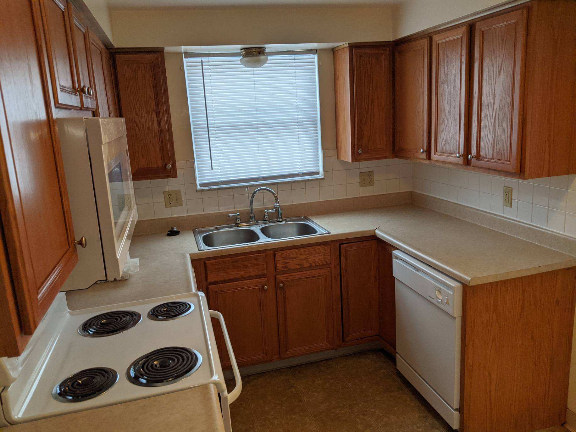 1250 Crestwood Ave. Columbus 43227 Wallace F Ackley Co