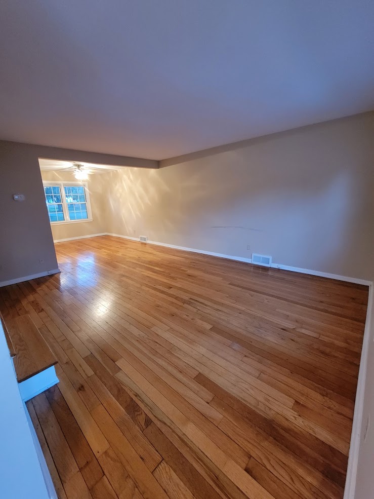 5620 Selby Ct. Worthington 43085 Wallace F Ackley Co