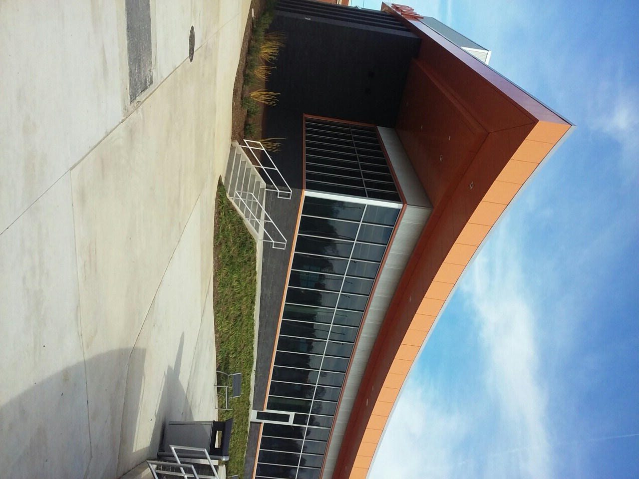 New Vinton library opens this morning News/Talk 960AM & FM107.3 WFIR