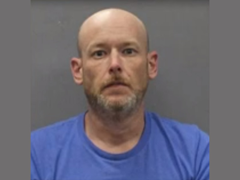 Man gets 17 1/2 years for seeking sexually explicit photos from minor