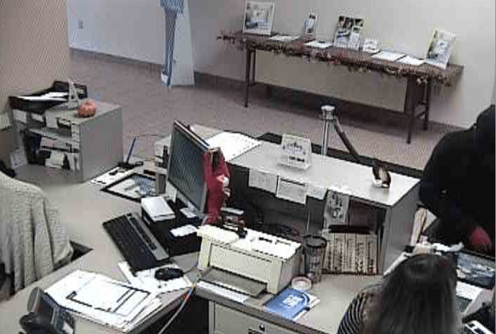 UPDATED Bank robbery at the Home Savings Bank in Lincoln Knoll WFMJ