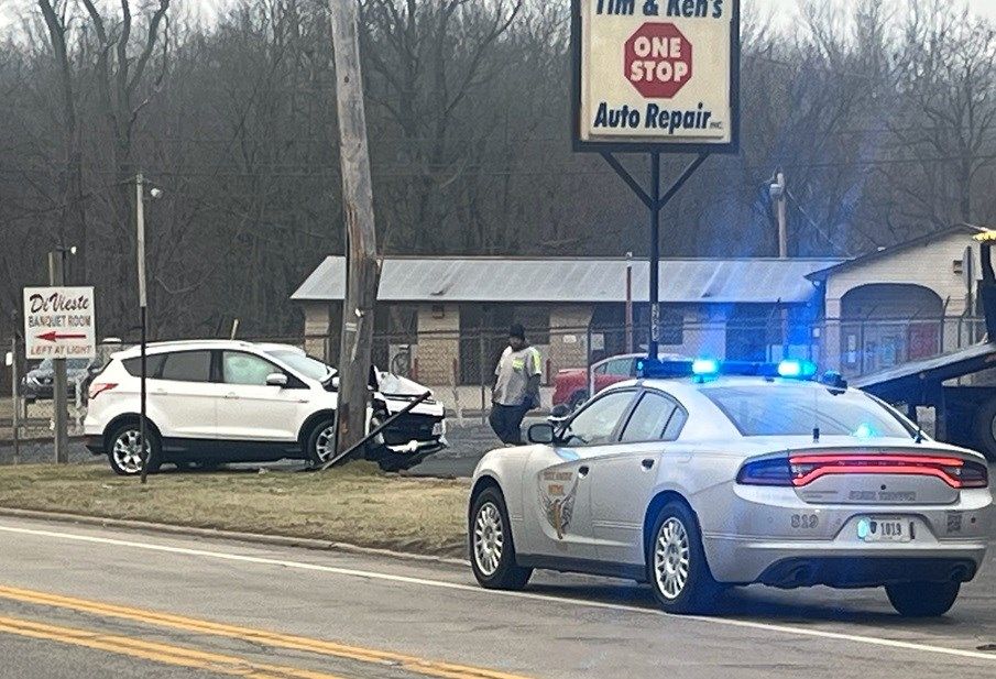 SUV slams into pole on Route 45