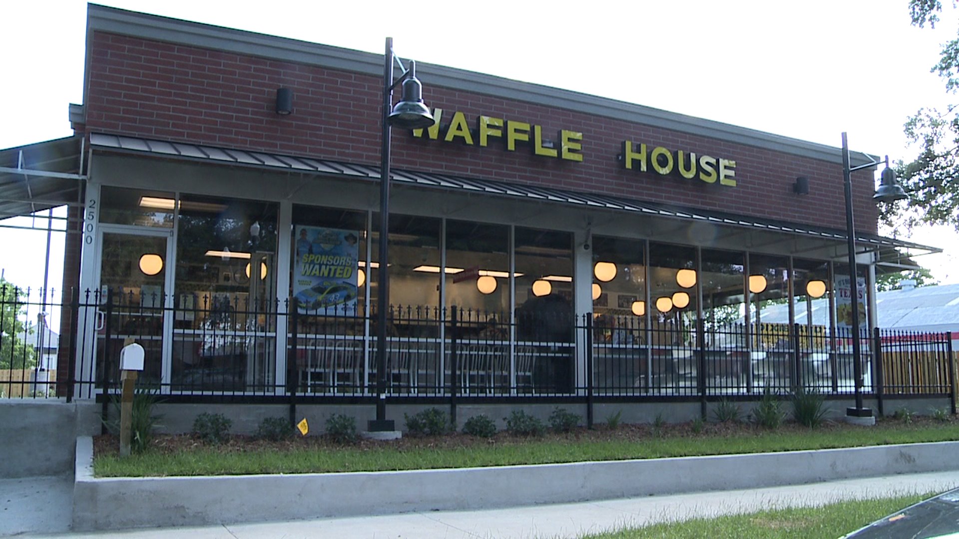 waffle house tuscaloosa al Bronwyn Spicer