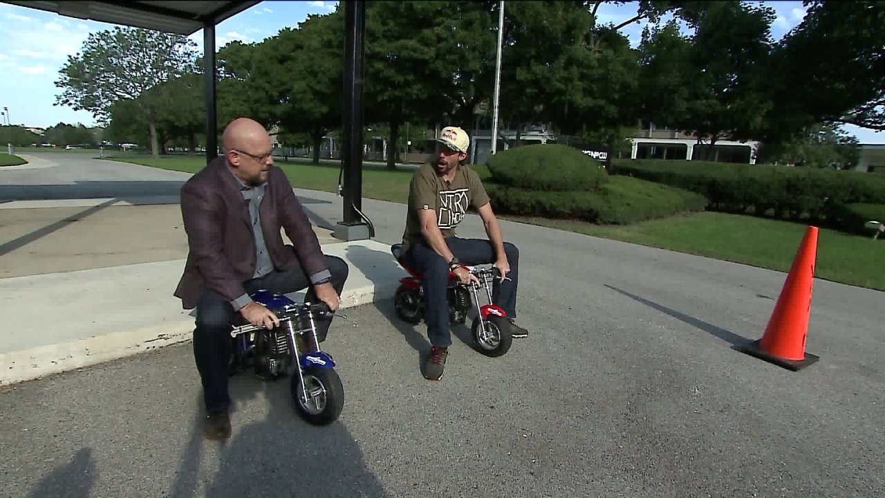Nitro Circus Micro Mini Bike Race Weatherman vs. X Game
