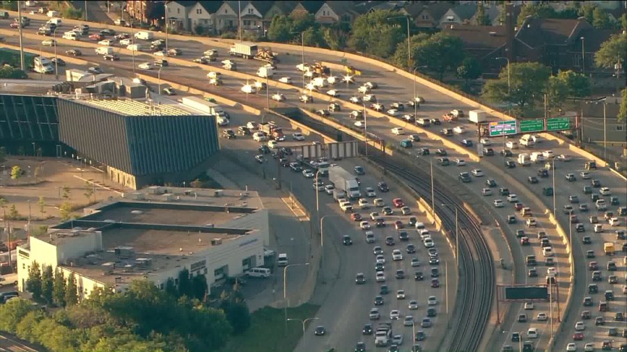 Crashes on IB Kennedy cause major delays for commuters WGNTV