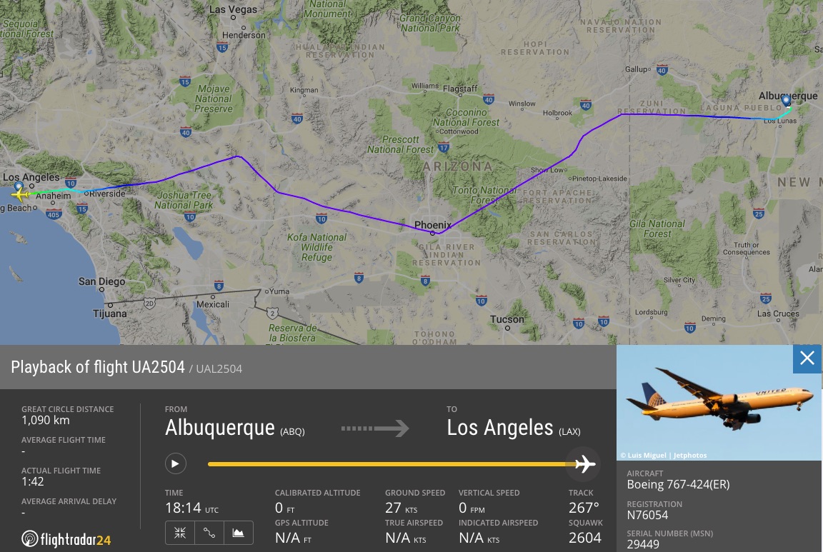 Plane carrying Cubs team to Los Angeles diverts to