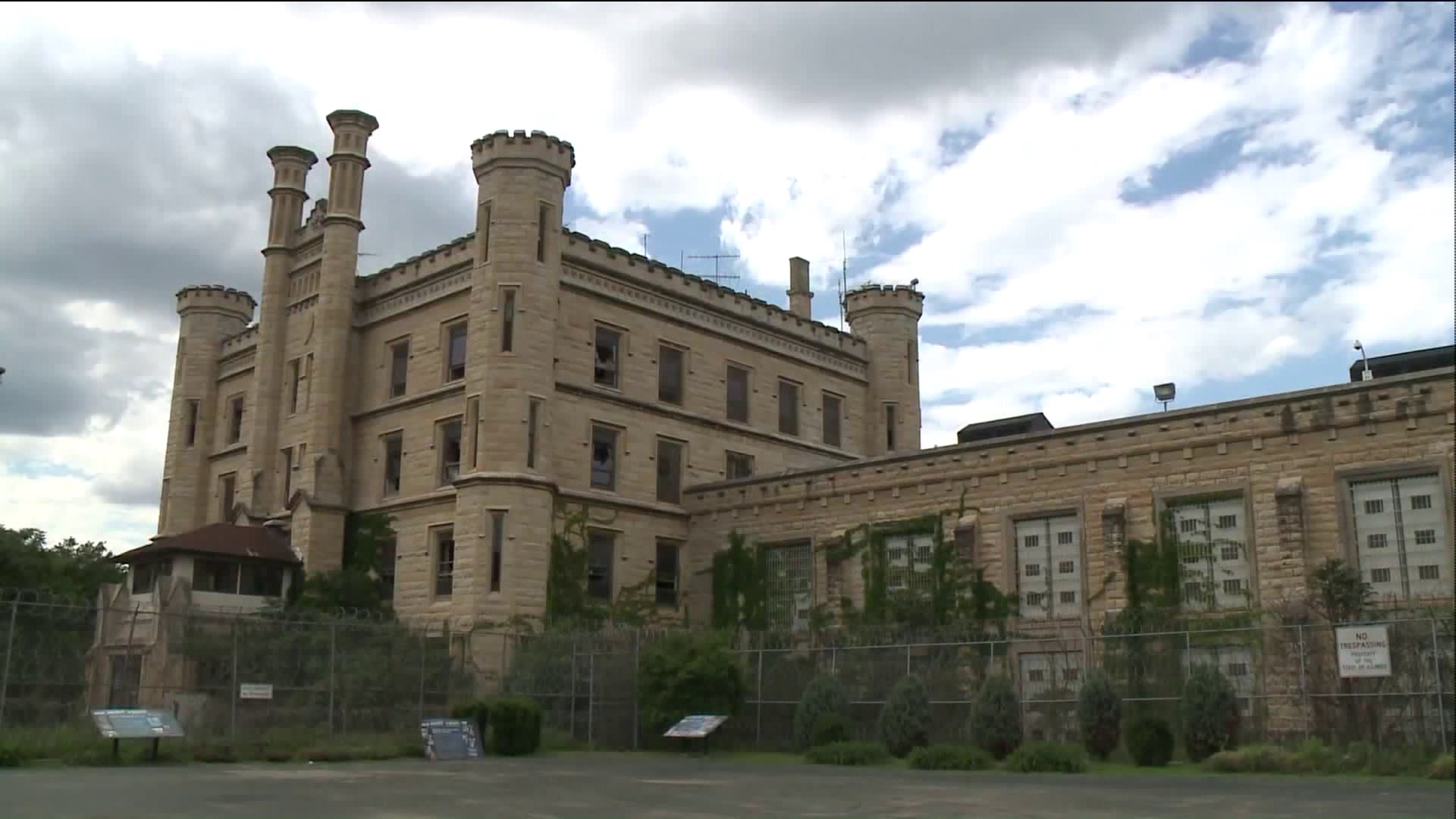 Old Joliet Prison to haunted house for Halloween 2018 WGNTV