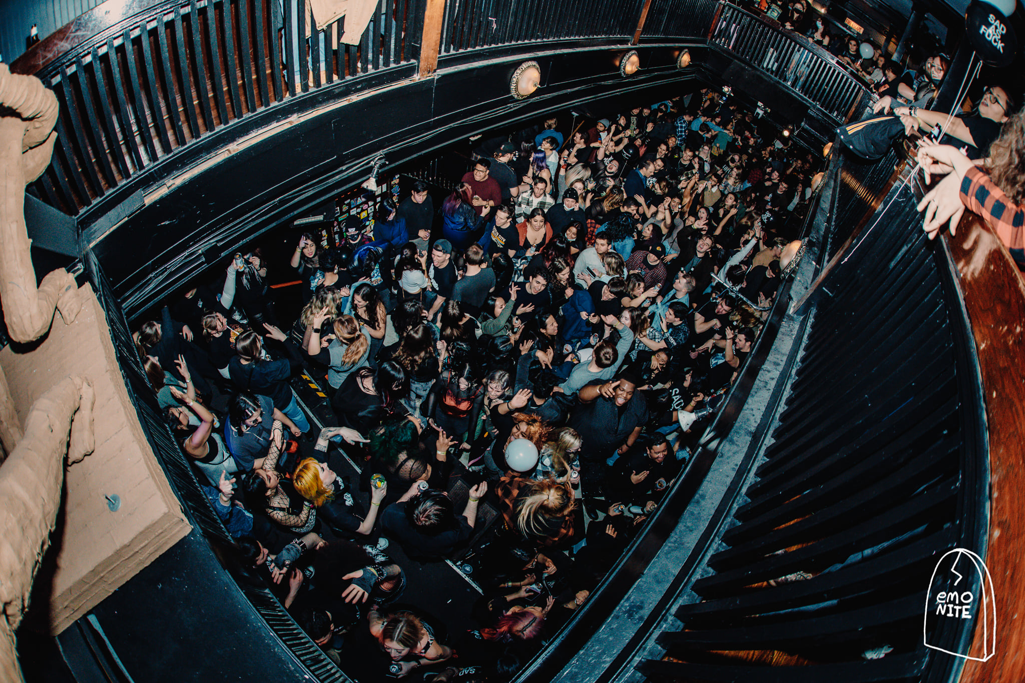 Emo Nite brings party to Chicago to celebrate all things emo, poppunk