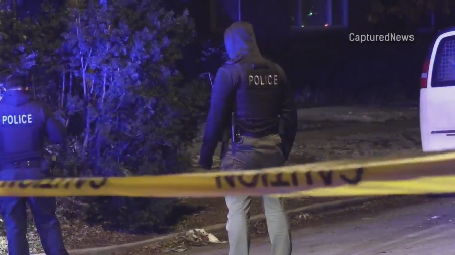 Gunman opens fire on parked car on Northwest Side