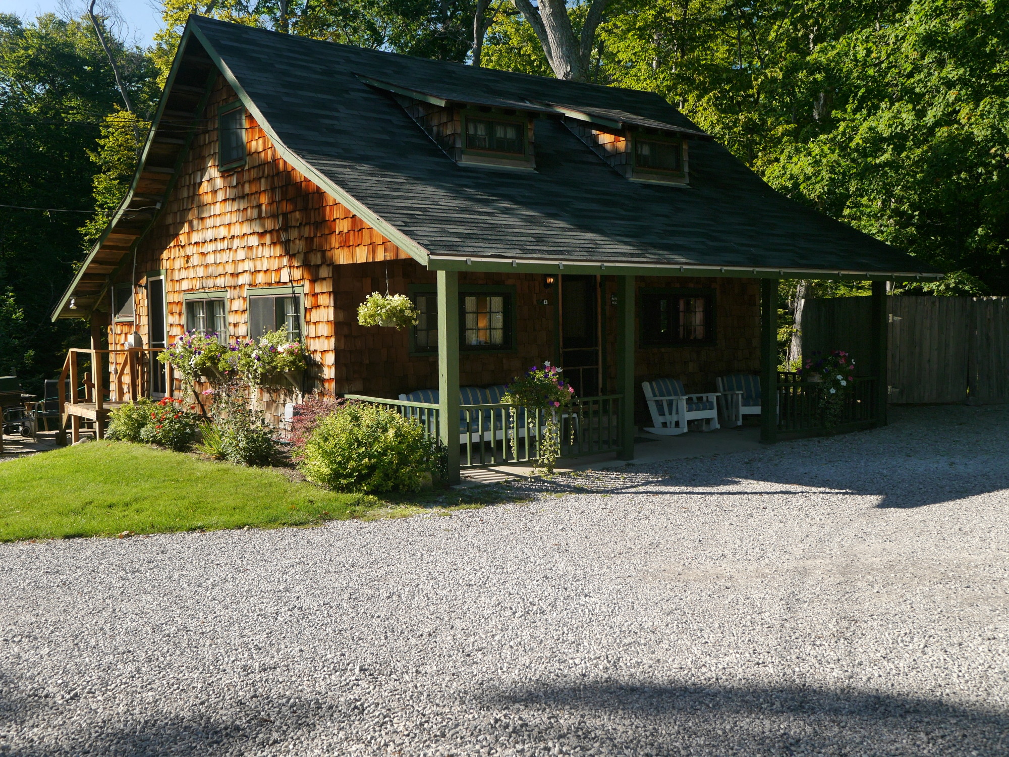 Leland Michigan Lakefront Lodging, Leelanau County Hotel, Leland MI