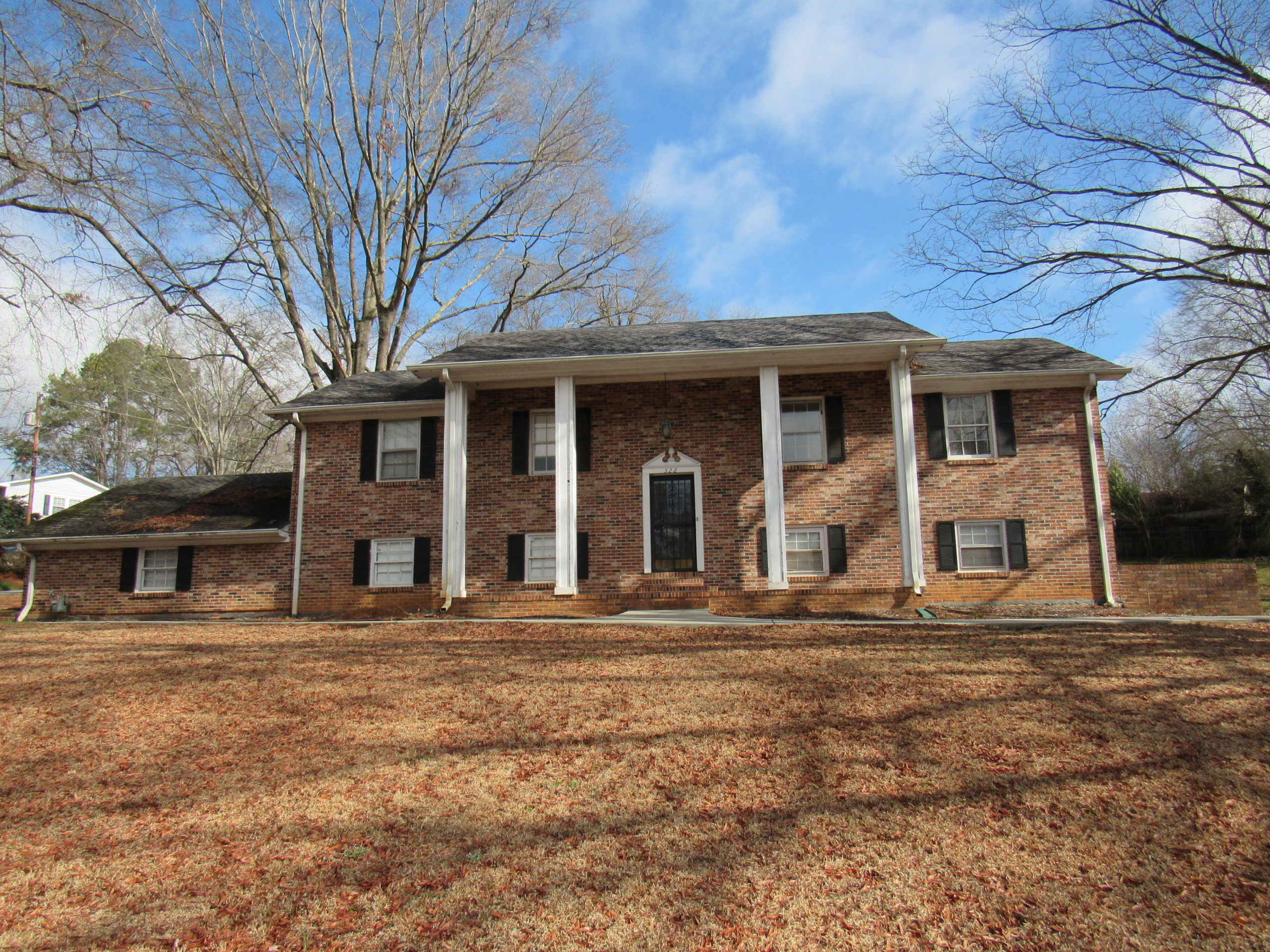 200,000 522 Imperial Drive WHAM Realty & Auction