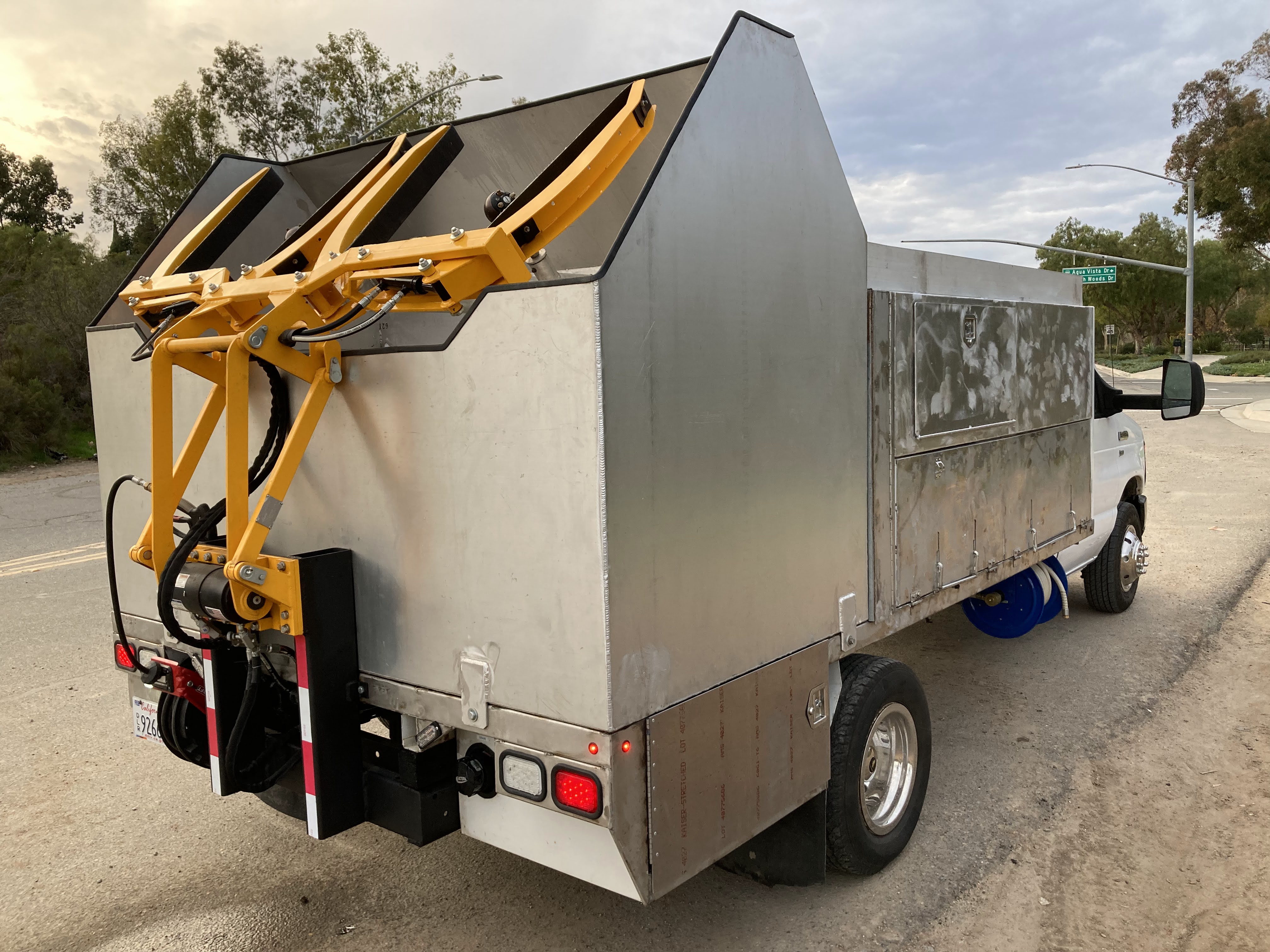 Trucks for sale San Diego Trash Can Cleaning / Dumpster Cleaning / Garbage Bin