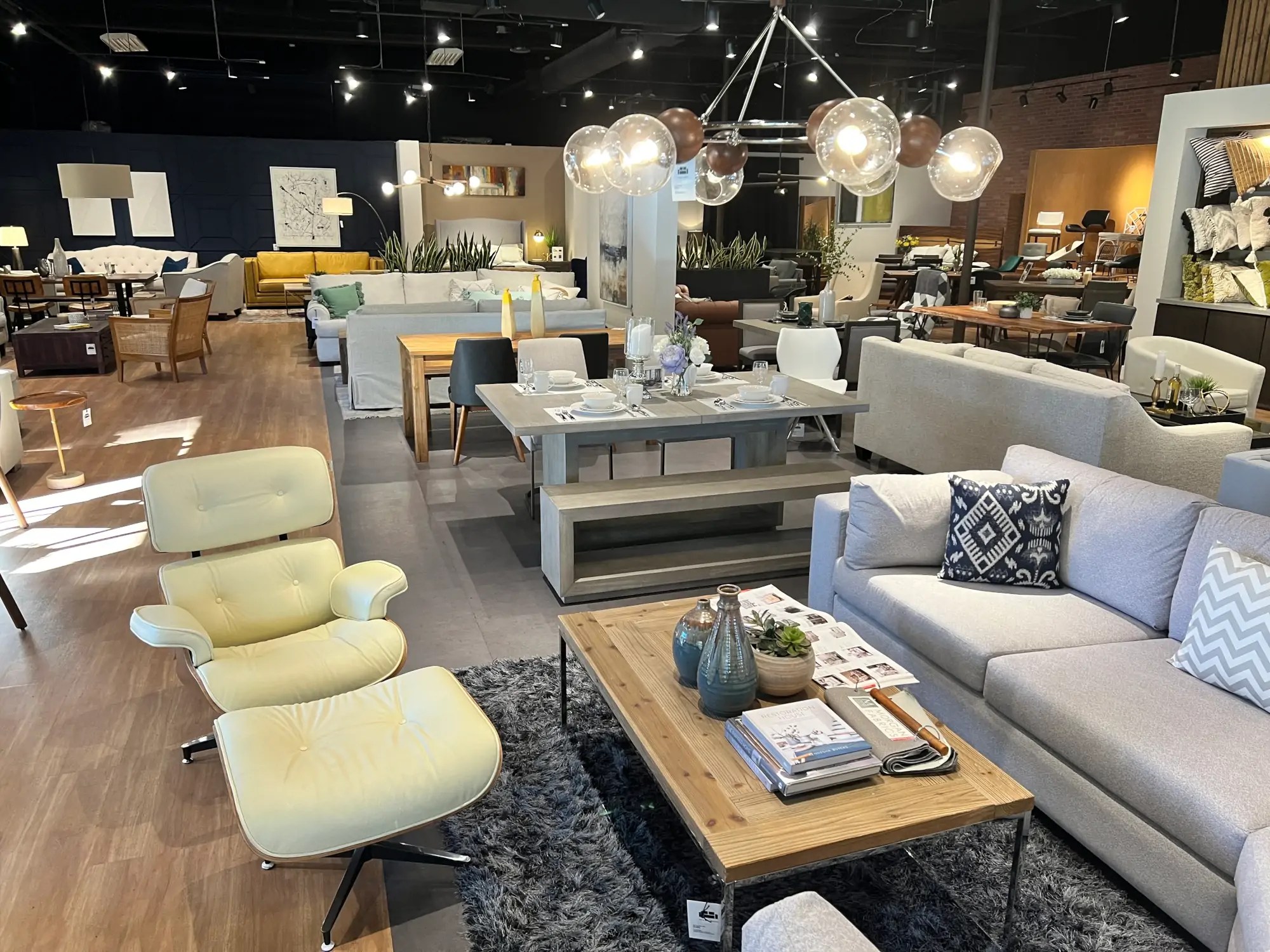 What A Room Furniture Store in San Jose