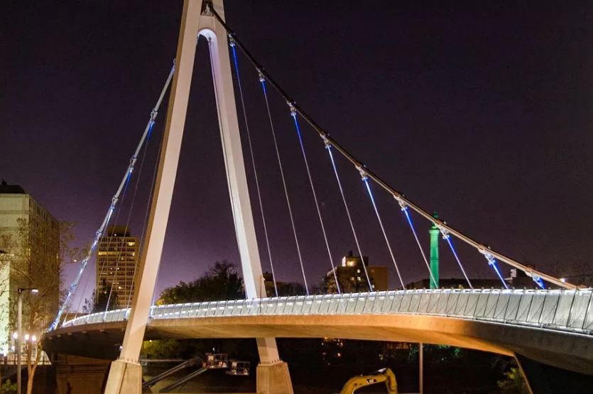 Suspension Bridge That Soars Over Lake Shore Drive At 35th Street Opens