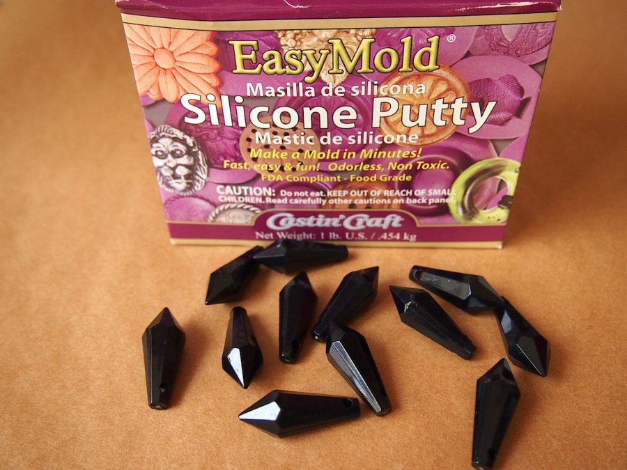 Making Molds with Silicone Putty what i do