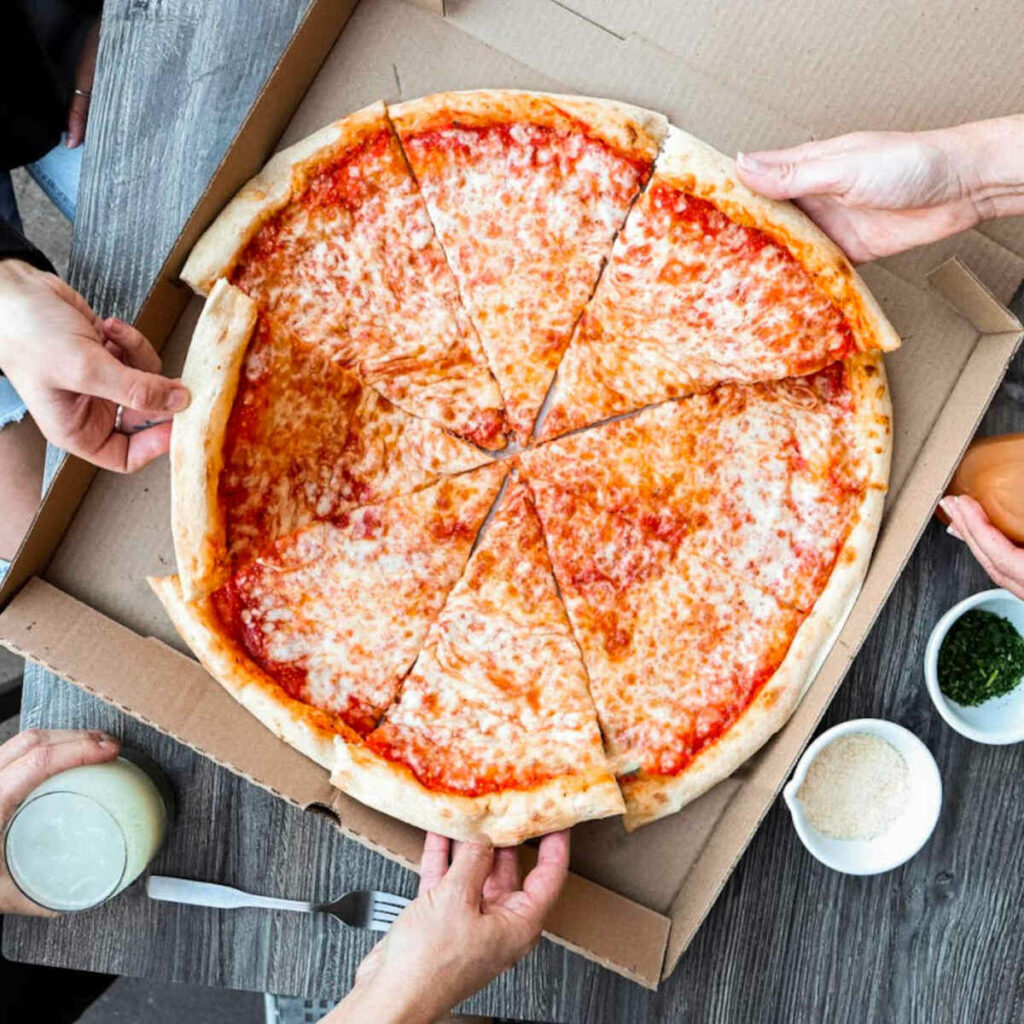 Crust Pizzeria Making Debut in Lake Country Village Shopping Center