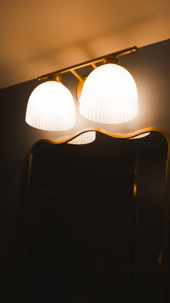Hotel Granada Review by What Savvy Said Blogger Savannah Cyree - in photo: lamp
