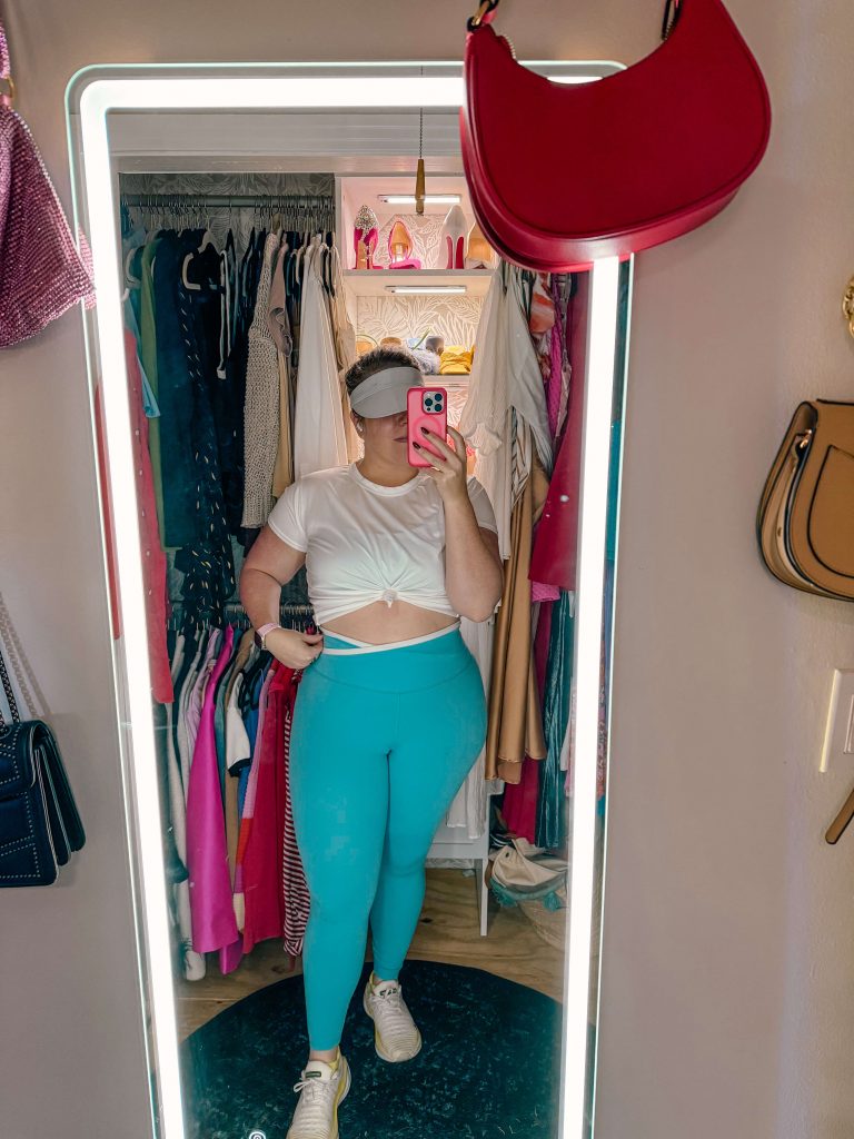 What Savvy Said shares a mirror selfie for her 4-Day Workout Split