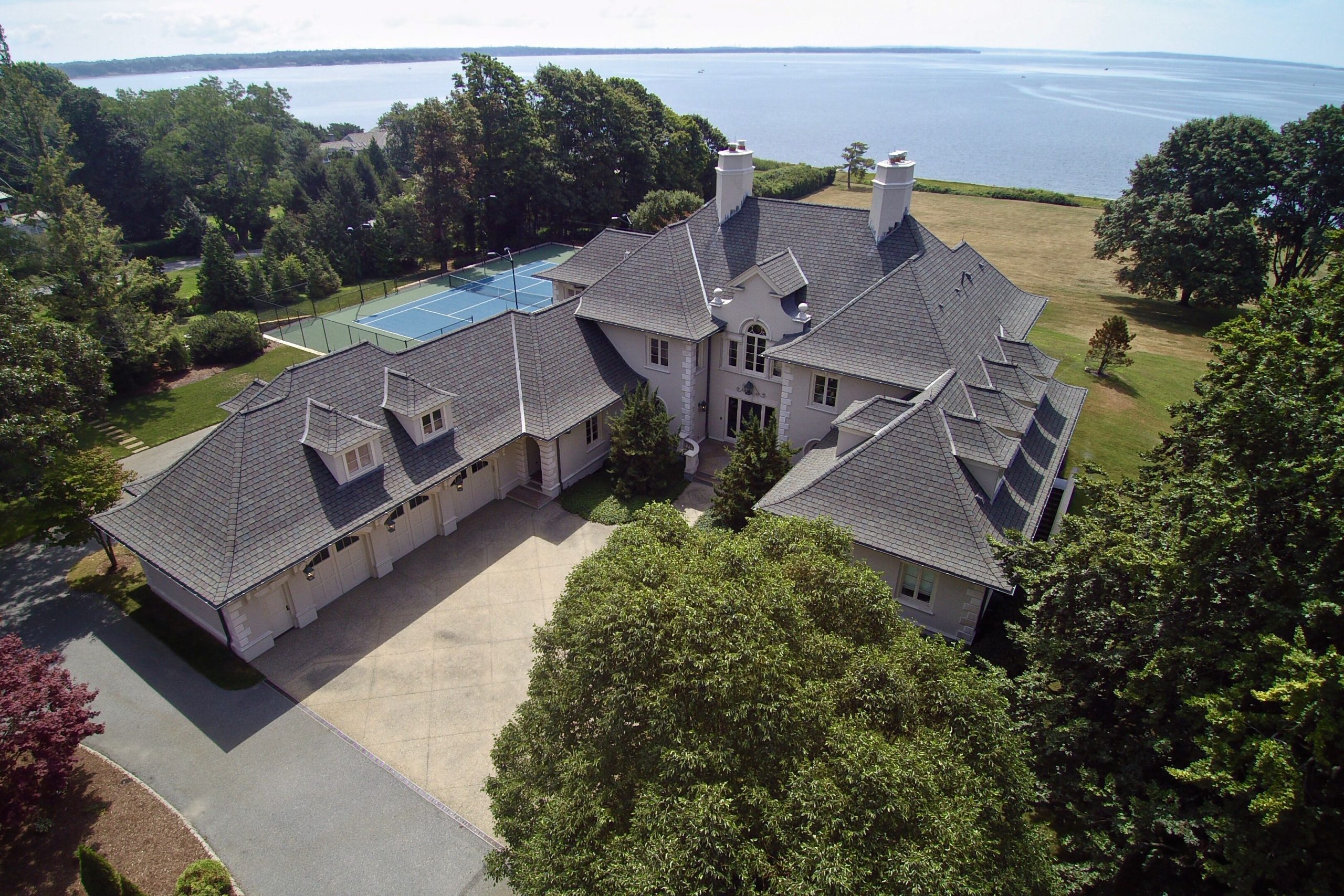 Barrington home built by golfer Brad Faxon sells for more than 4.5