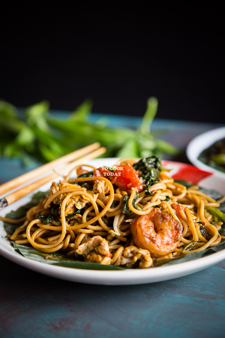 Mie Kangkung Belacan Medan (Spicy stirfried noodles with shrimp paste