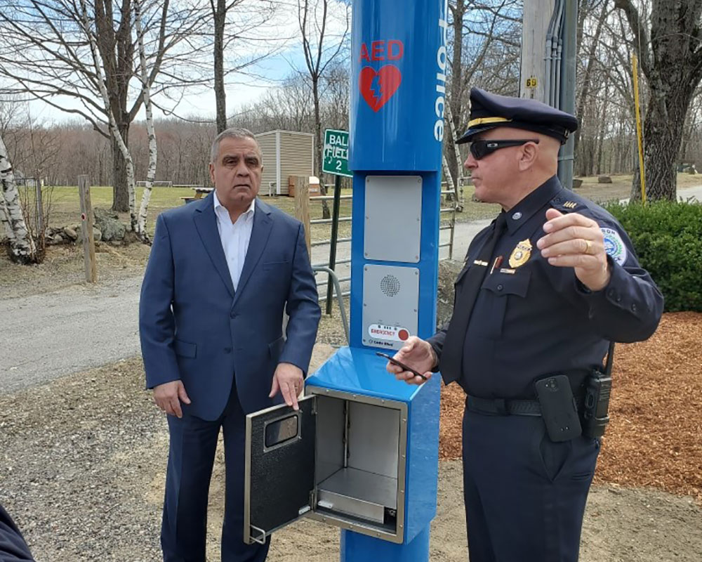 Trinity EMS and Atkinson Police Demonstrate LifeSaving Emergency Box
