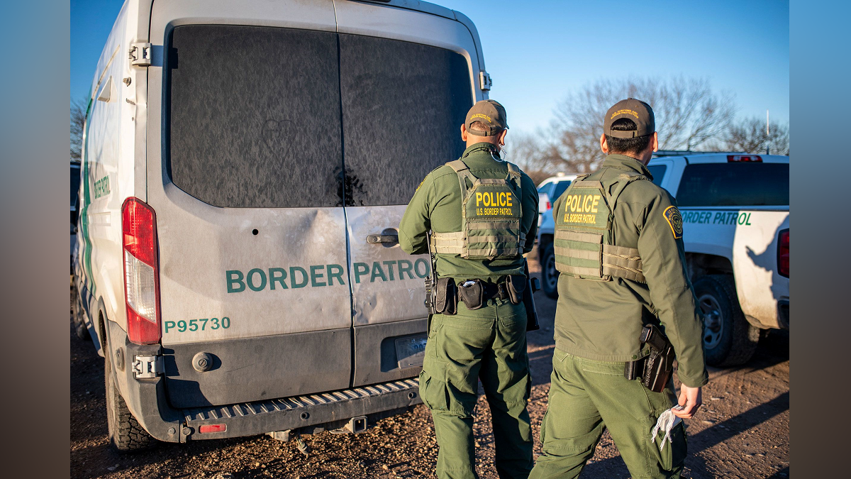 Federal judge blocks enforcement of controversial Texas immigration law