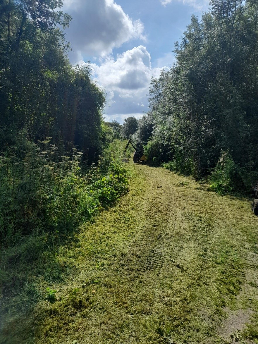 New accessible circular path around Butterfield Wheathampstead Parish