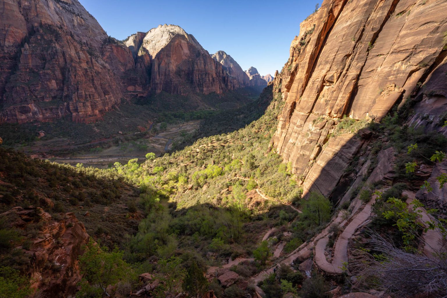 How To Plan An AMAZING Zion National Park Itinerary (2 Days)