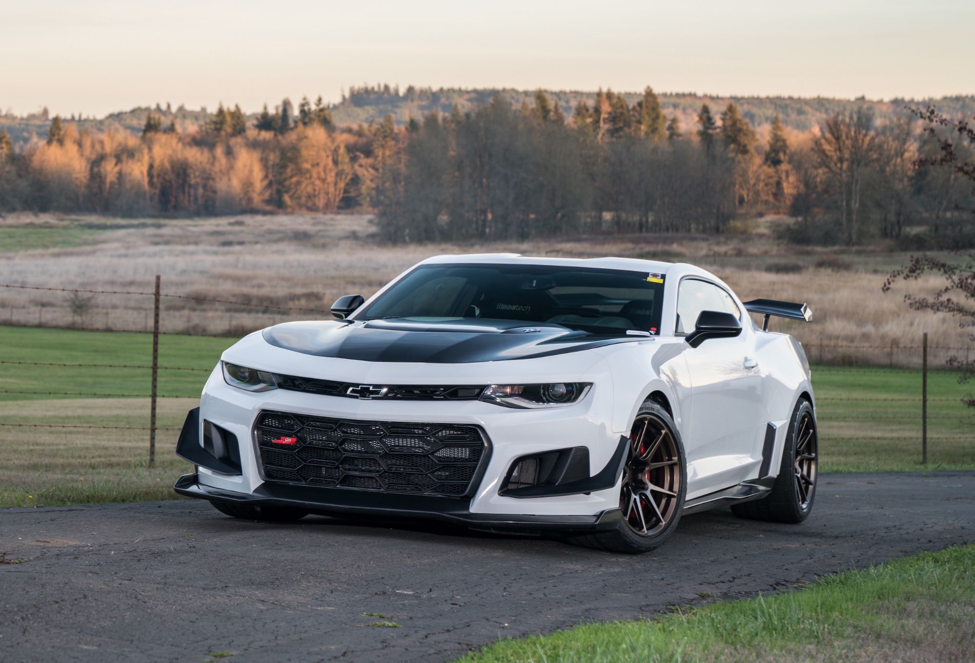 Chevrolet Camaro ZL1 6th Gen White GS1R Wheel Wheel Front