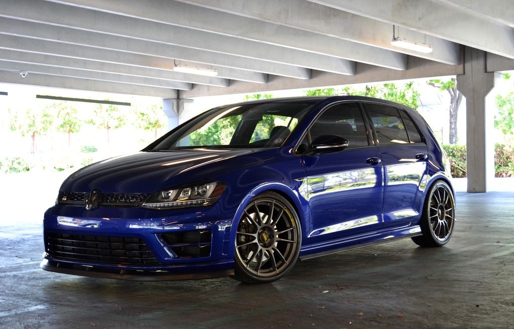 Volkswagen Golf R 7 Blue OZ Ultraleggera HLT Wheel Wheel Front