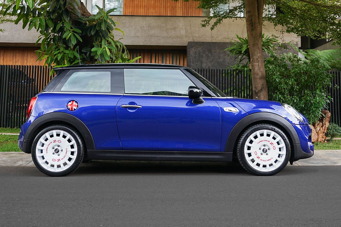 Mini Cooper S Blue OZ Rally Racing Wheel Wheel Front