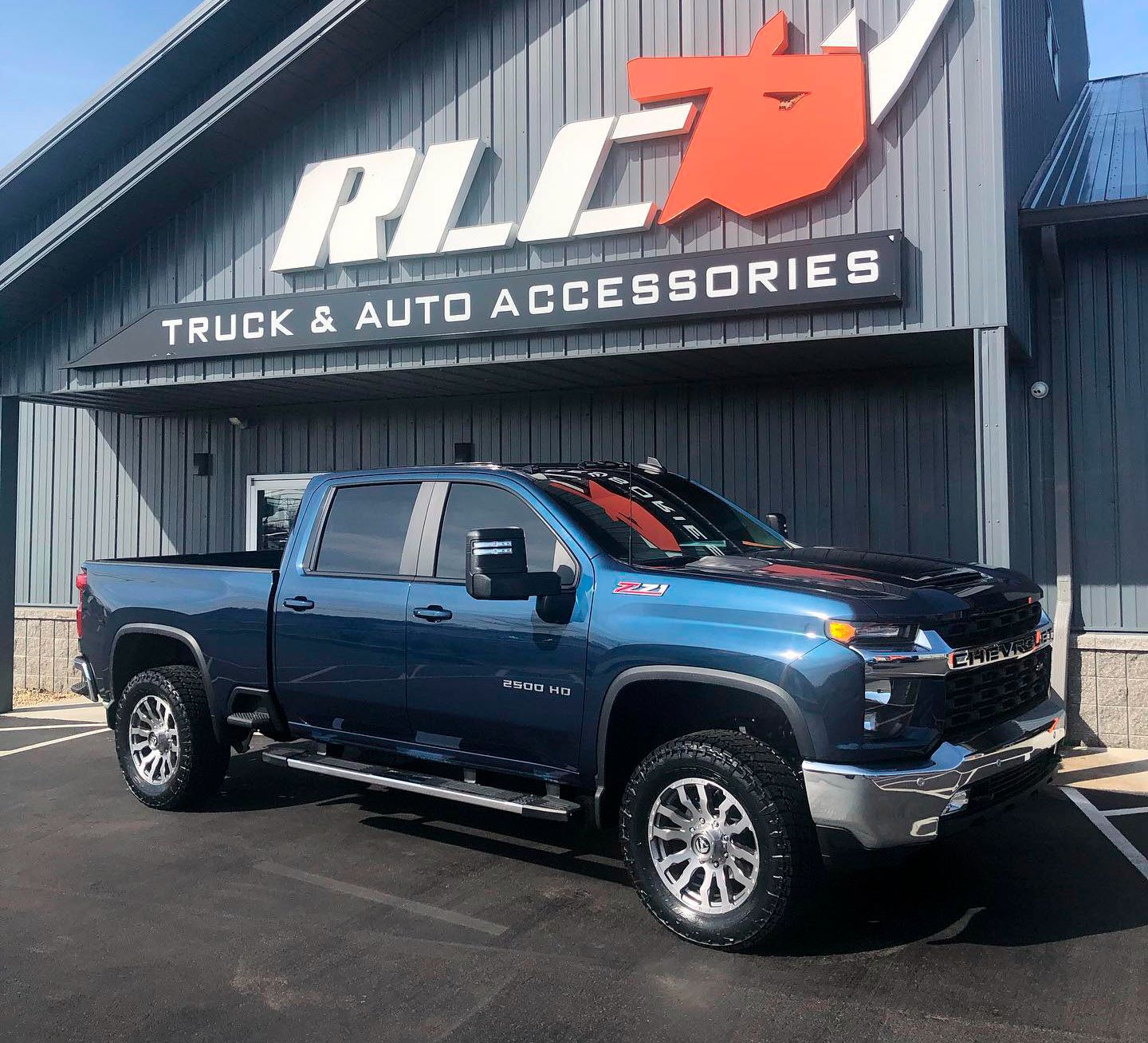 Chevrolet Silverado 2500 HD Blue Fuel OffRoad Blitz D693 Wheel Wheel