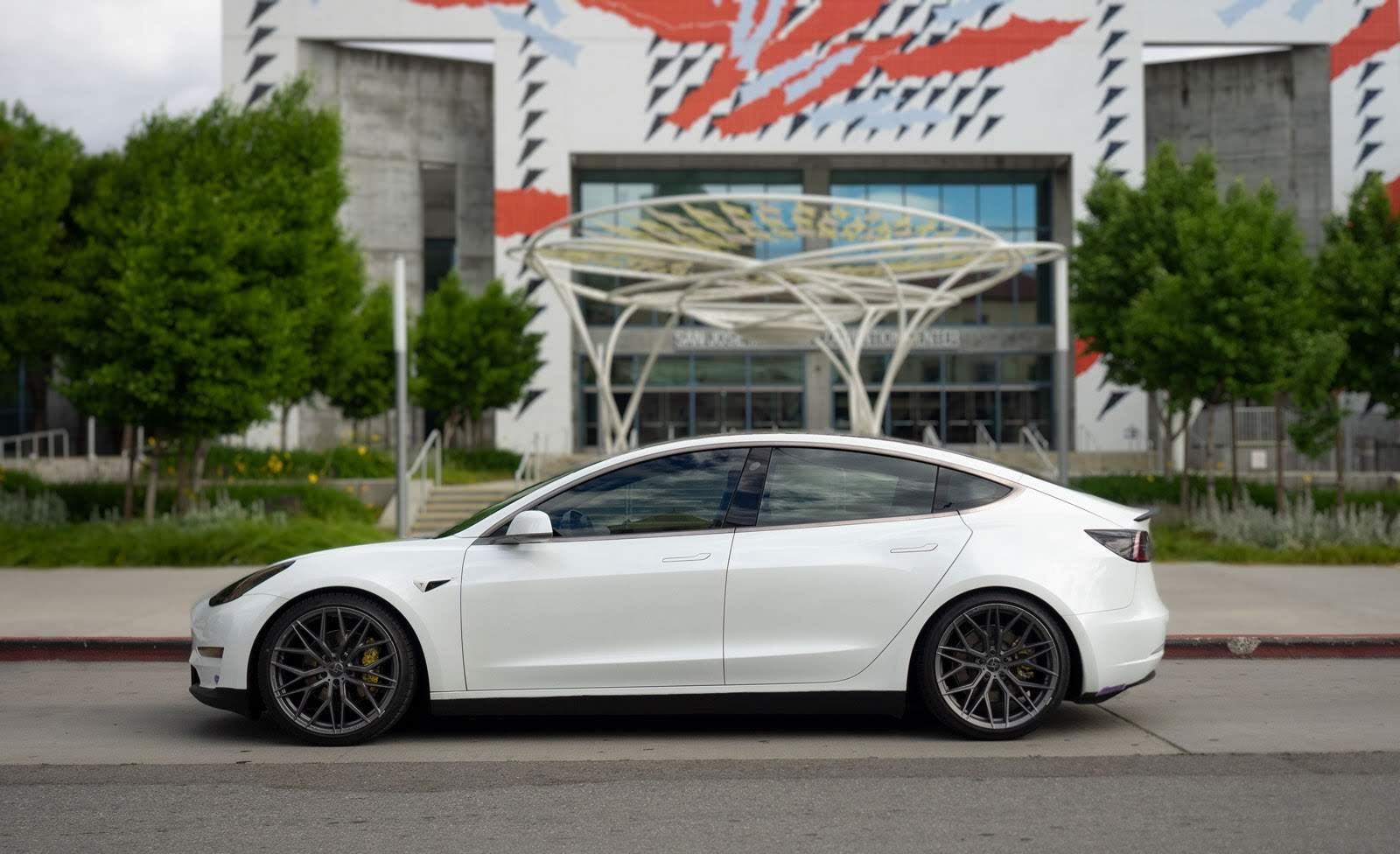 Tesla Model 3 White 305 FT107 Wheel Front