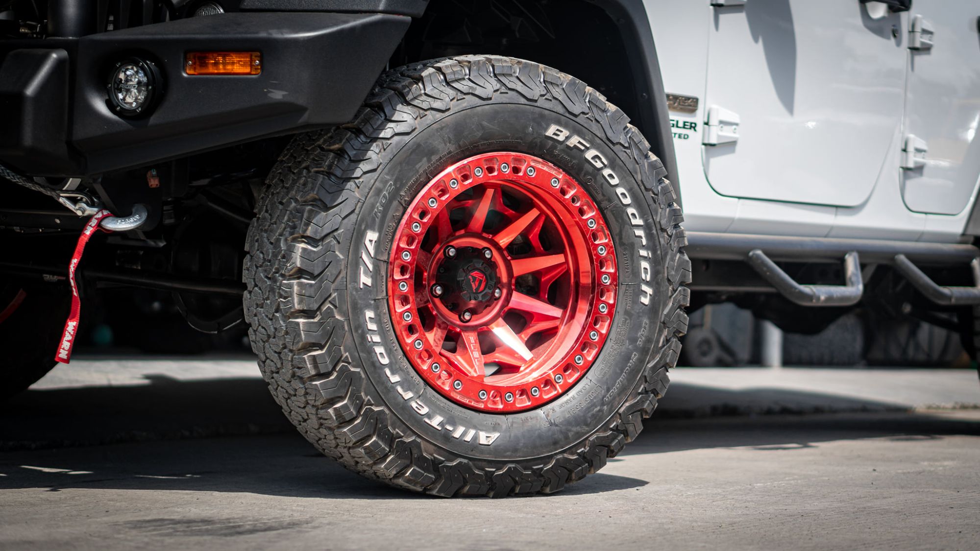 Jeep Wrangler JL White Fuel OffRoad Covert D695 Wheel Wheel Front