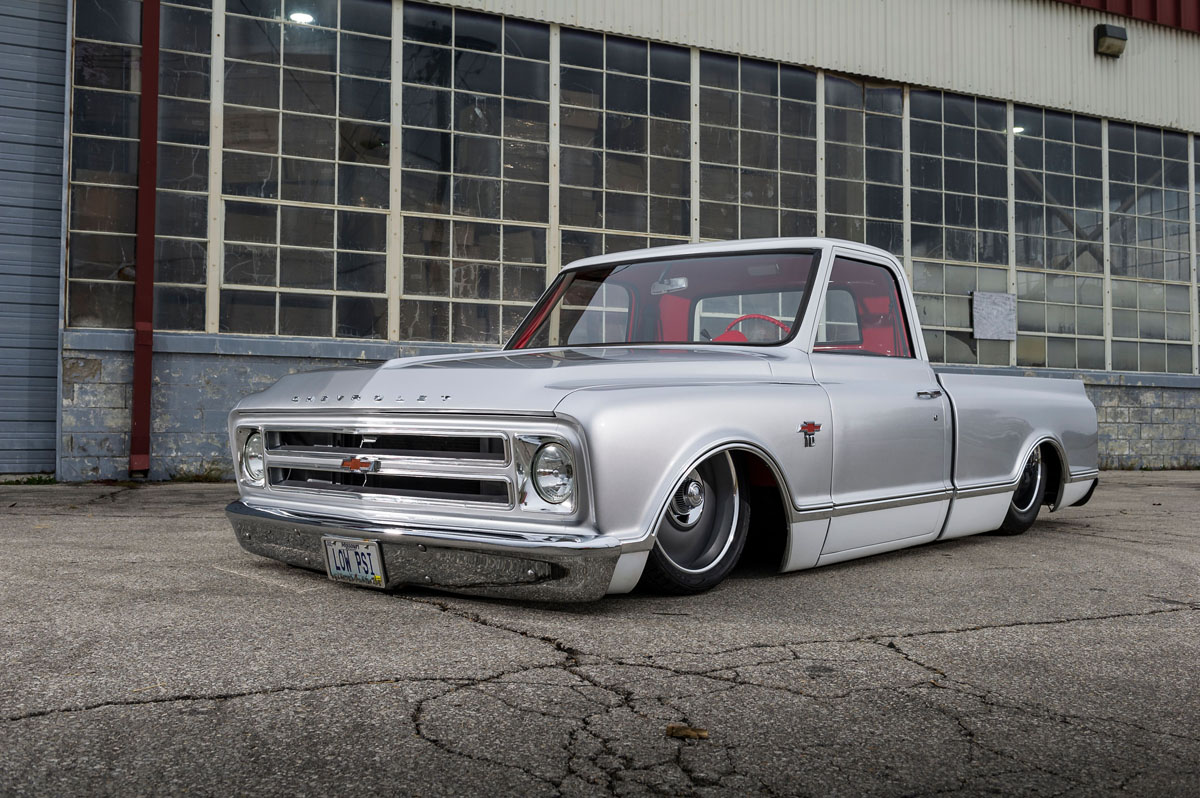 Chevy C10 w/ 20" Staggered American Racing VF509 Wheels