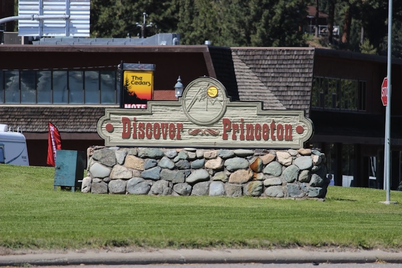 Vancouver to Calgary in a 2015 RAM 1500 EcoDiesel part 1