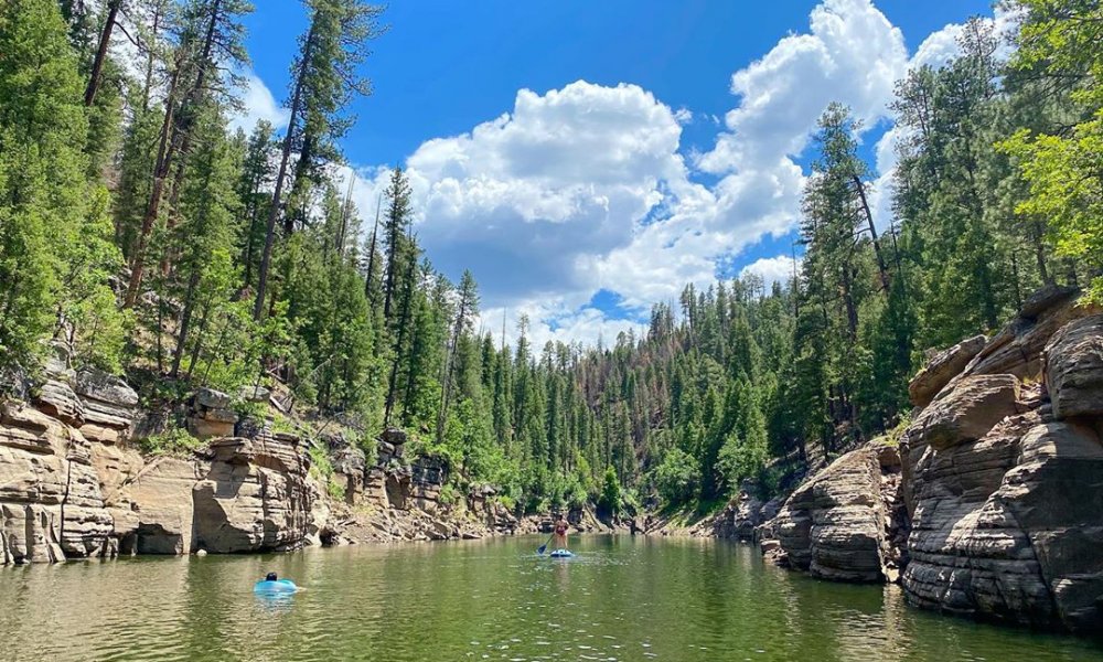 Go on an Epic Kayaking Adventure around the Blue Ridge Reservoir in