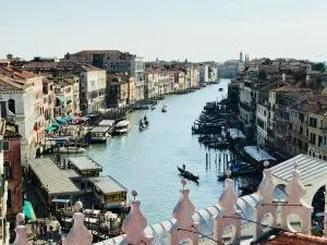 How to Use the Water Transport in Venice: A Complete Guide