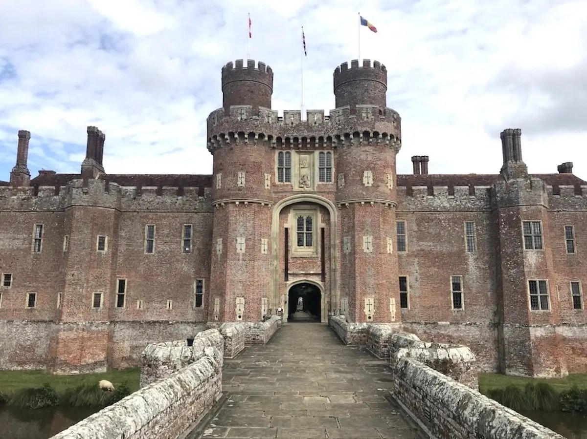 Visit Herstmonceux Castle The Perfect Day Out In East Sussex