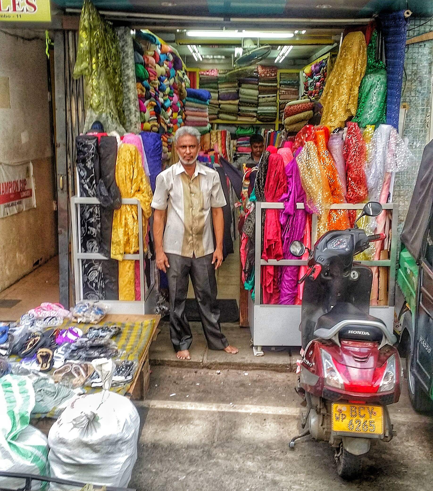 Sri Lankan People What Makes Them so Different? Where Is Tara?