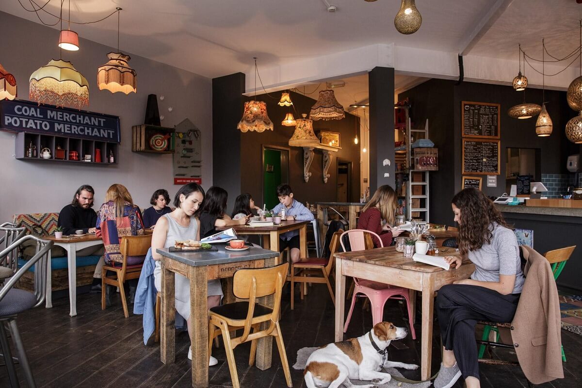 Esquires Coffee Franchise UK whichfranchise Master