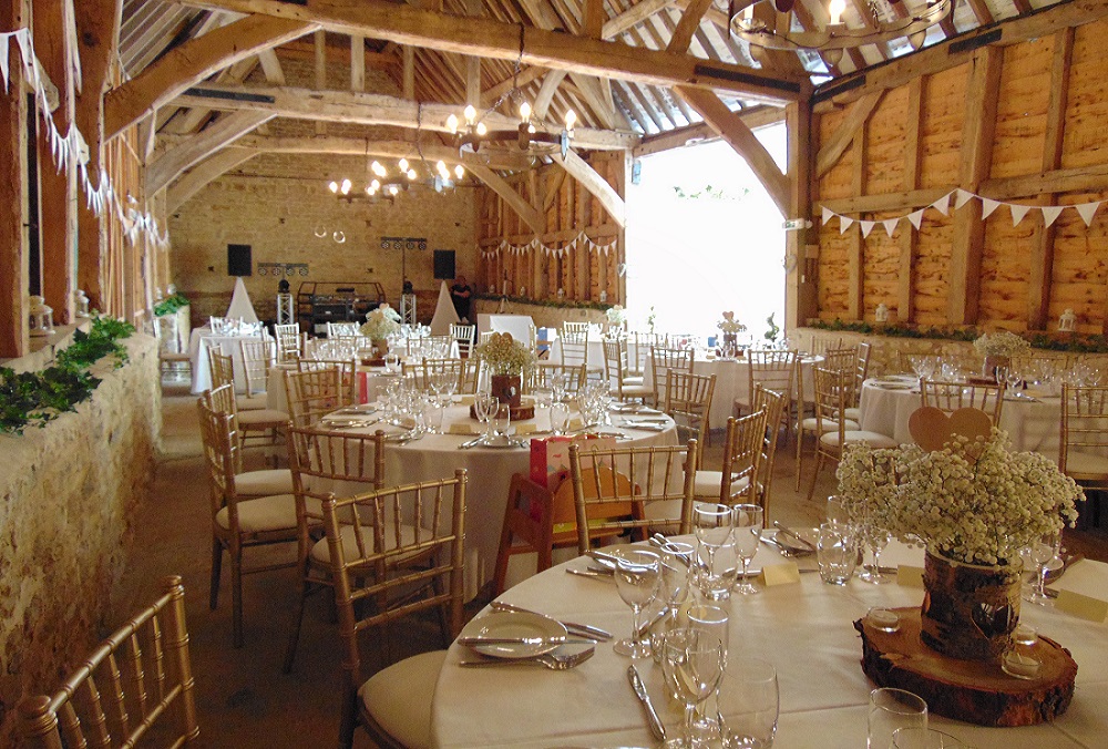 Manor Farm Barn Wedding Venue in Marsh Gibbon, Buckinghamshire, United