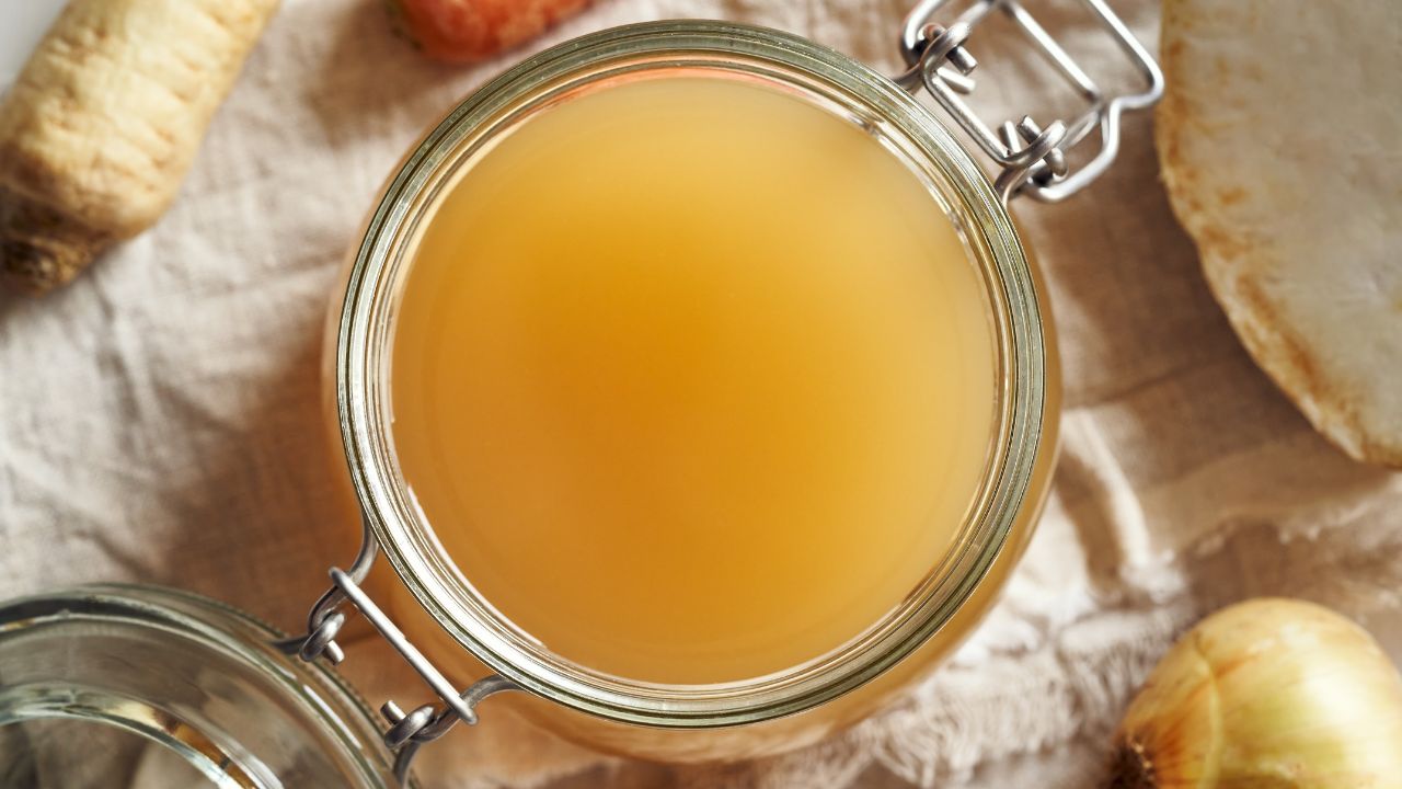7 Of The Very Best Substitutes For Chicken Stock Concentrate Whimsy