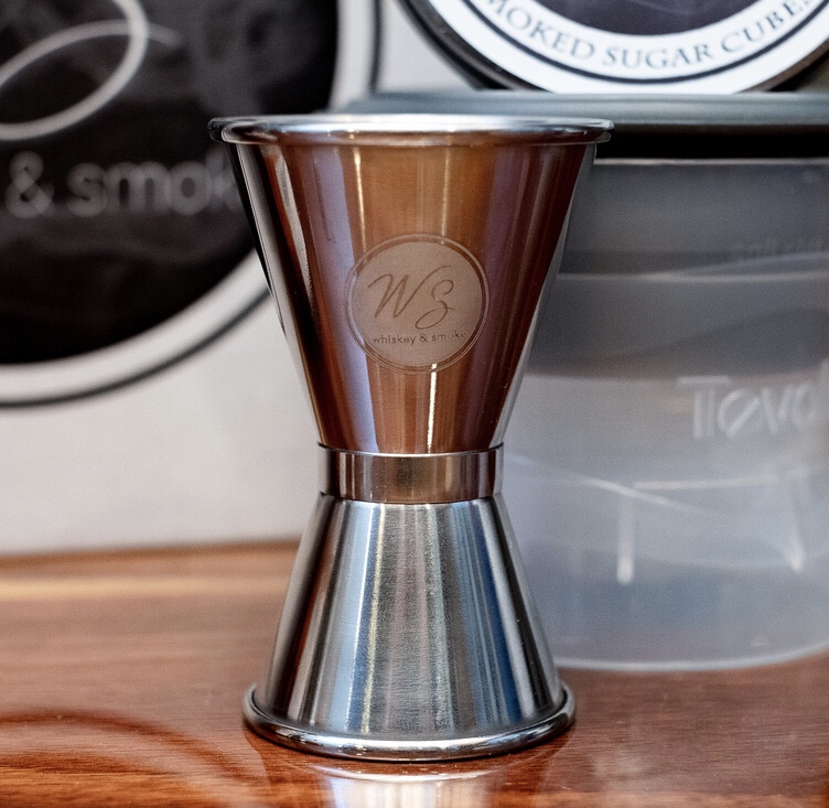 Whiskey & Smoke Cocktail Jigger Whiskey & Smoke